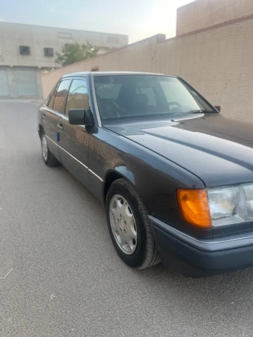 Mercedes Classe E 1992 124
