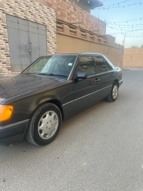 Mercedes Classe E 1992 124