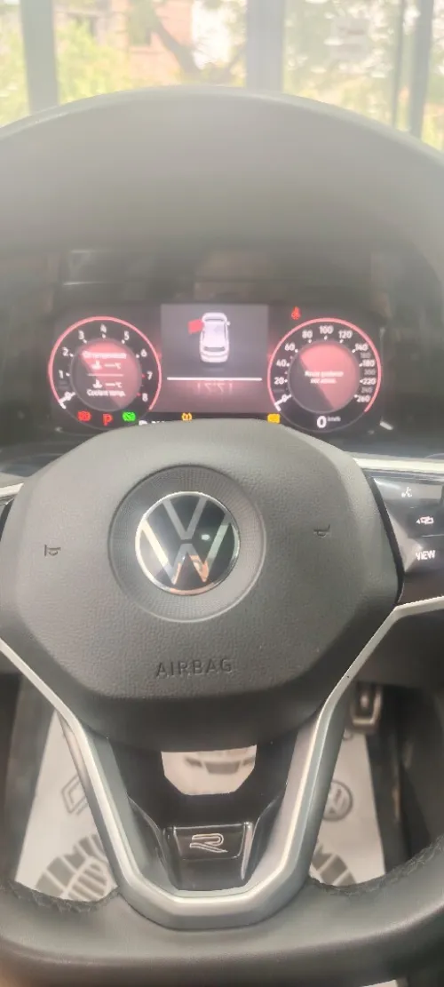 Volkswagen Golf 8 2025 R-Line