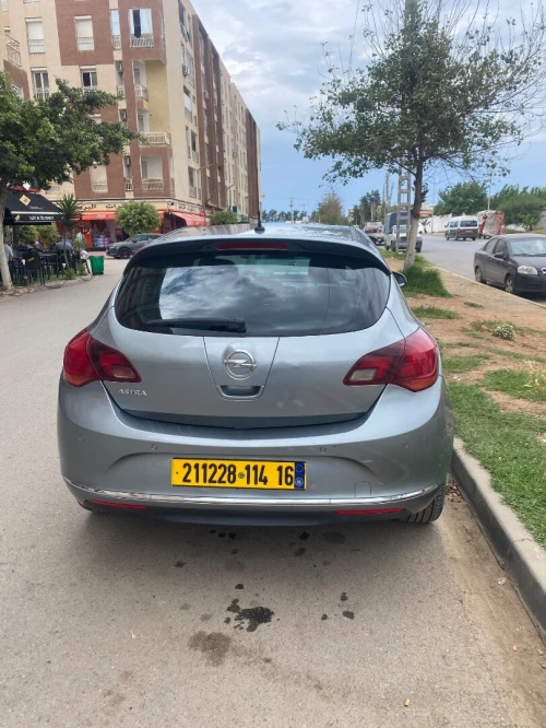 Opel Astra 2014 