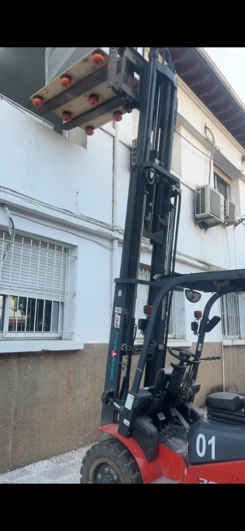 Location Clark 3t 5t 7t 8t 10t 12t 16t 25t lock grue location manito location paince bobine