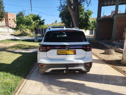 Volkswagen Tacoua 2023 T cross