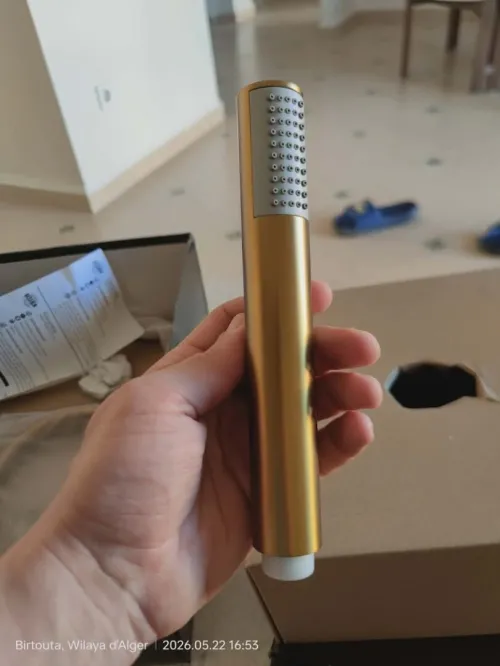 Colonne de douche encastrable avec robinet
