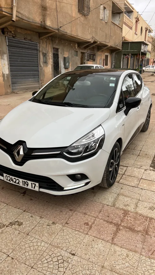 Renault Clio 4 2019 Limited 2