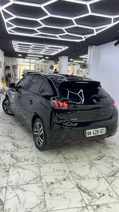 Peugeot 208 2023 Allure Pack