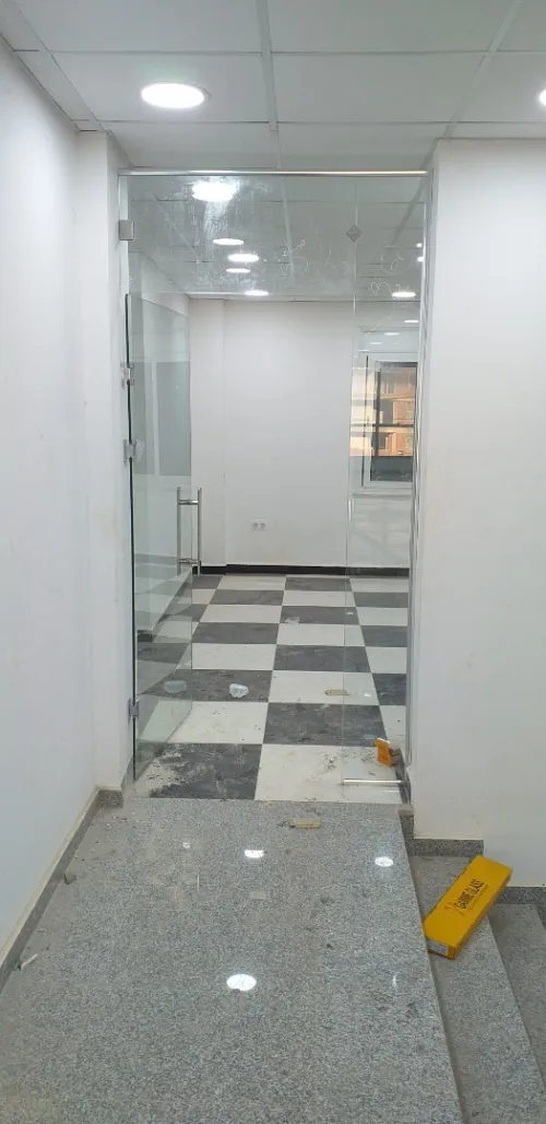 Vitrine en verre trompé 