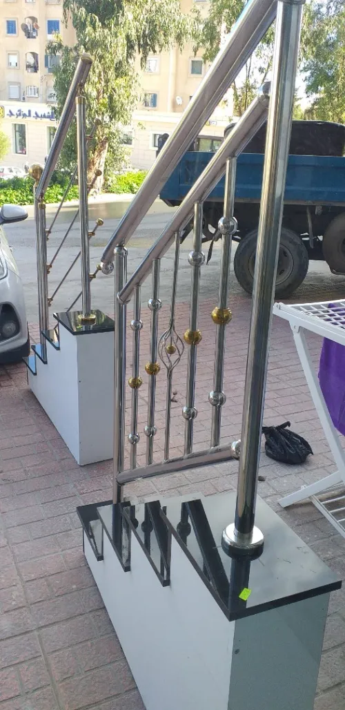Cabine de douches italien sur mesure  rampe escalier inox 