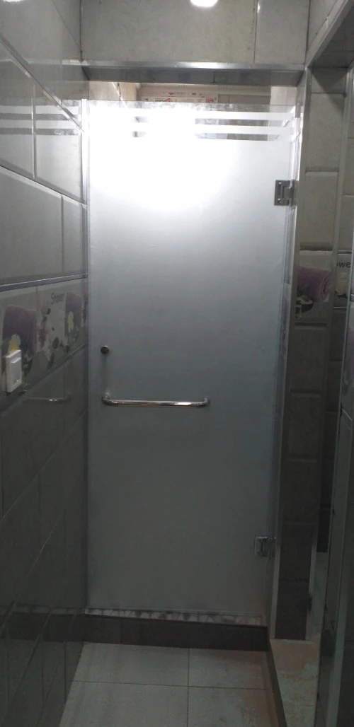 Cabine de douches italien sur mesure  rampe escalier inox 