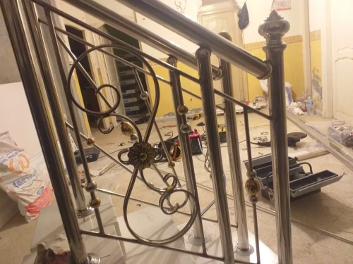 Cabine de douches italien sur mesure  rampe escalier inox 
