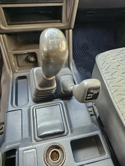 Mitsubishi Pajero Court 1995 Pajero Court