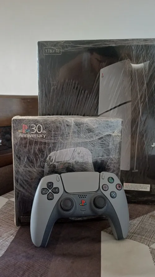 Ps5 slim 30th anniversary flashé