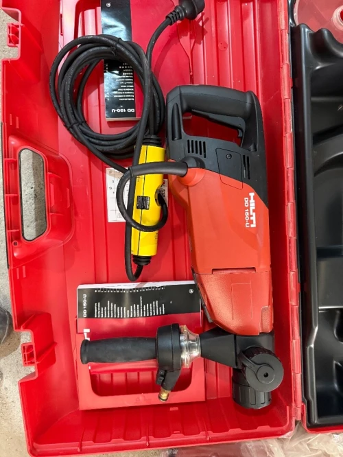 carotteuse hilti 150D