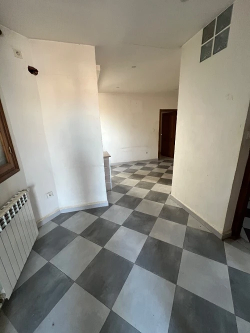 Location Appartement Niveau de villa F3 Alger Ain naadja