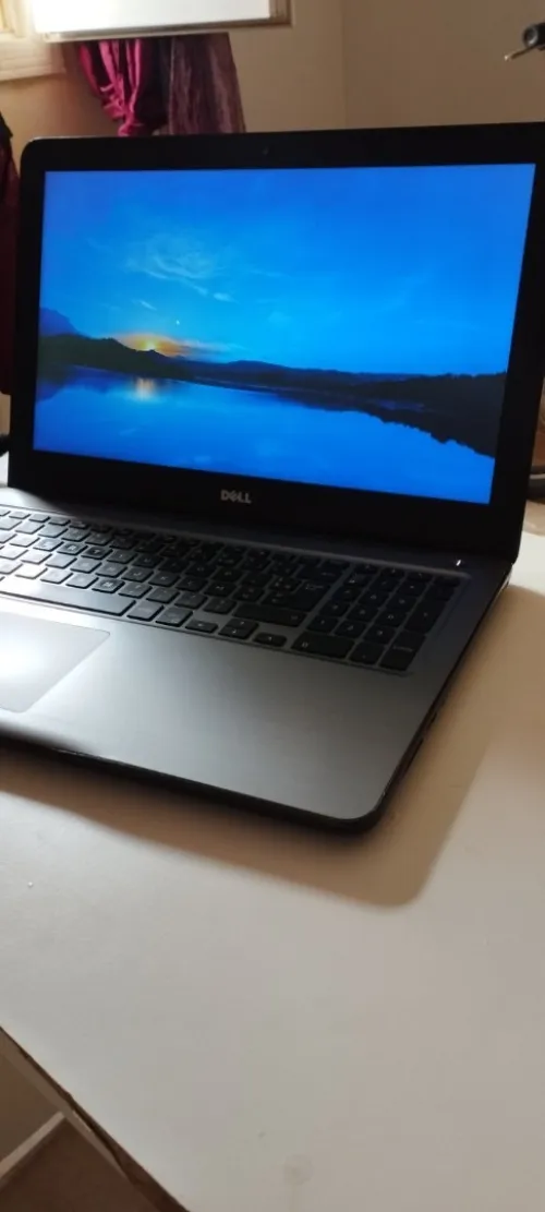 Dell I7 7eme 8g 1to double carte graphique 