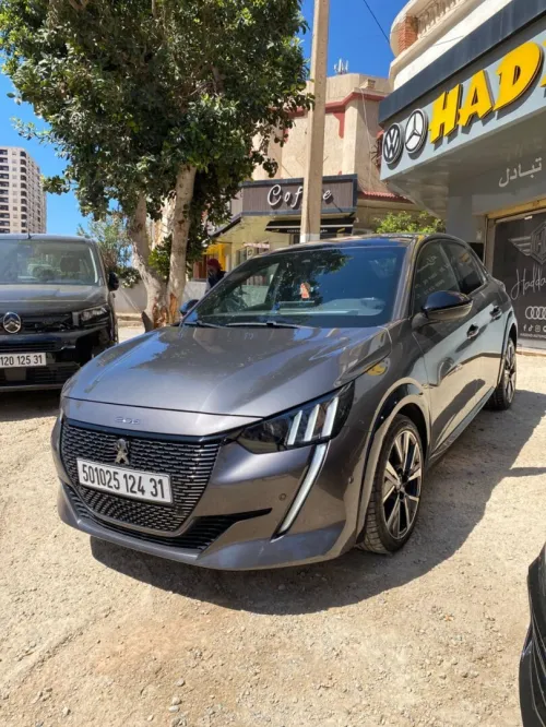 Peugeot 208 2024 GT