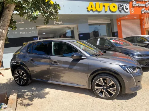 Peugeot 208 2024 GT