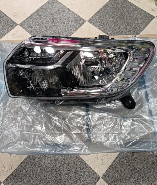 Optique gauche d'origine Dacia Sandero 2