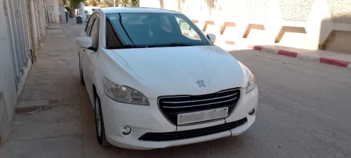 Peugeot 301 2015 Allure