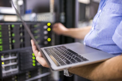 Service de Maintenance Informatique Professionnel (infogérance, maintenance Laptop et PC, maintenance imprimante dépannage réseau informatique, monitoring ...) 
