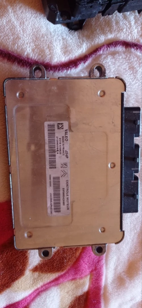 Calculateur et bci Peugeot 207