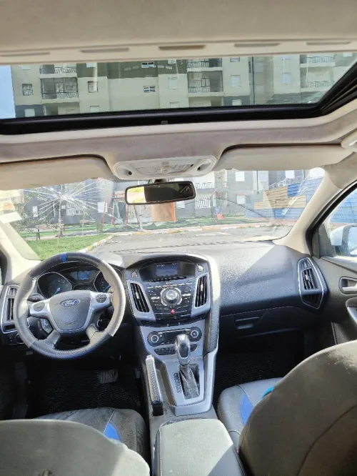 Ford Focus 5 portes 2014 Titanium