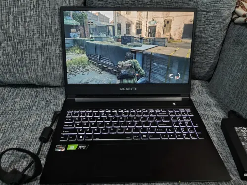 GIGABYTE A5 X1 Ryzen9 5900HX -RTX 3070 140W - IPS 240Hz 1TB PCIe SSD