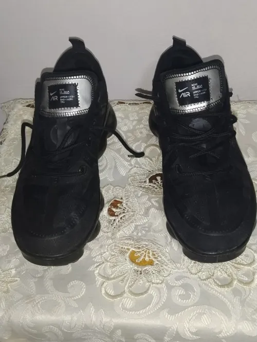 Vapormax black black original pointure 40 