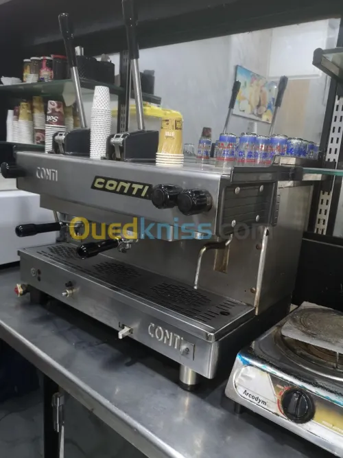 matériel cafétéria   عتاد مقهى كامل
