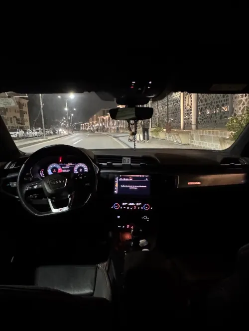 Audi Q3 2021 