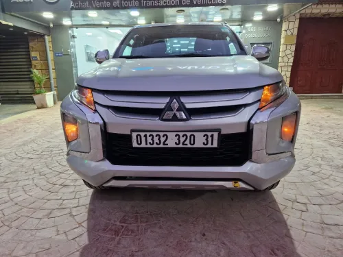 Mitsubishi L200 2020 Coml