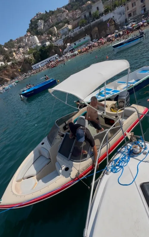 Vente Bateau canadien longueur 5metre moteur 75chv mariner mercurey 2 temps très très propre 