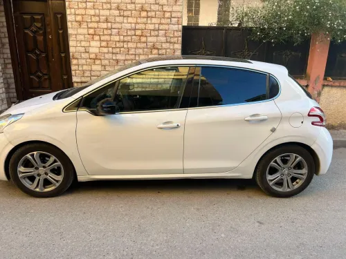 Peugeot 208 2013 Allure