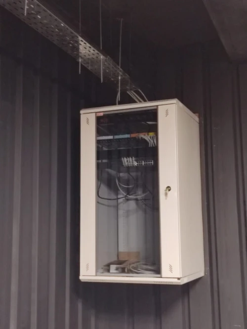 Installation et maintenance de réseau informatique