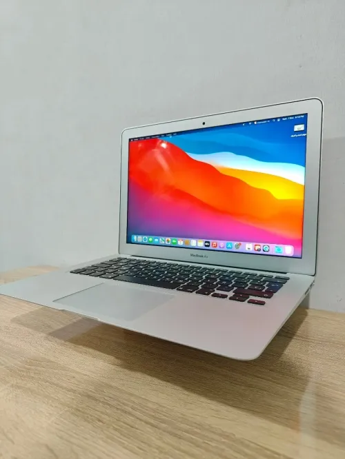 Mac book