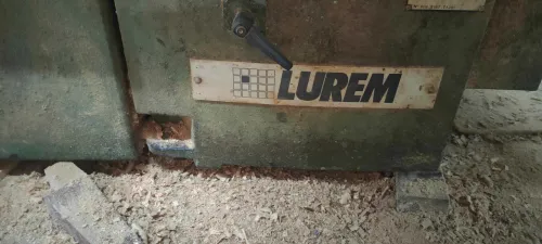 atelier complet de menuiserie de bois 