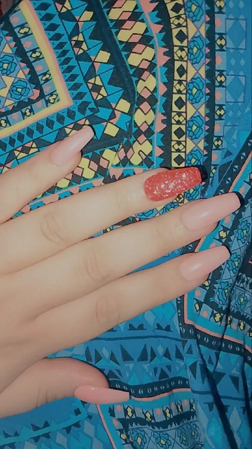press on nails