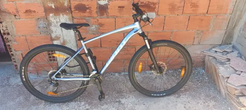 VTT GIANT TALON 2