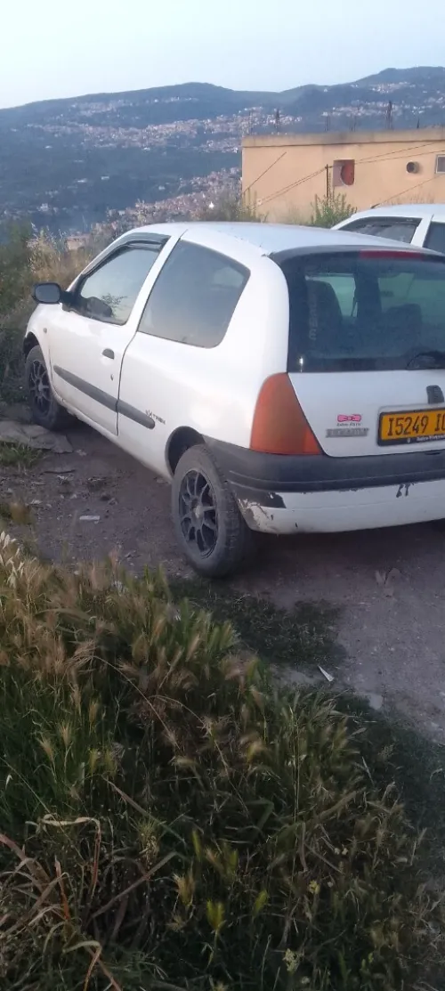 Renault Clio 2 debza 2021 