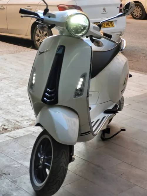 Piaggio Vespa primavera 2023