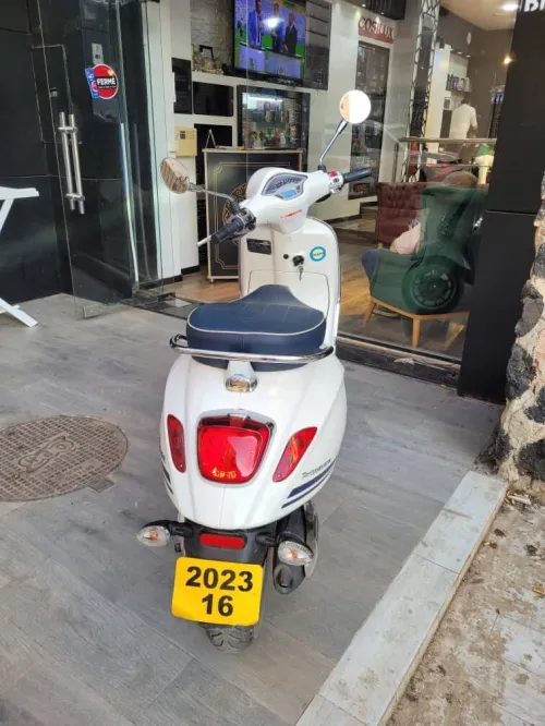 Piaggio Vespa primavera 2023