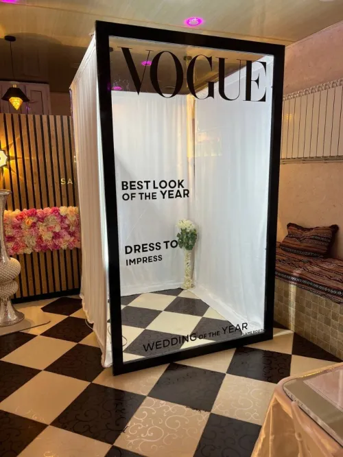 Magazine photo Booth 