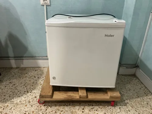 Meuble + tv + réfrigérateur 