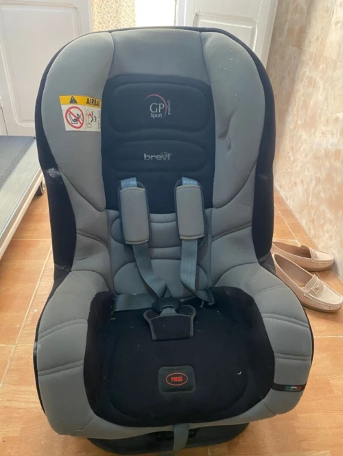 Sijet bébé de tonobil hetal 5ans avec des air bag