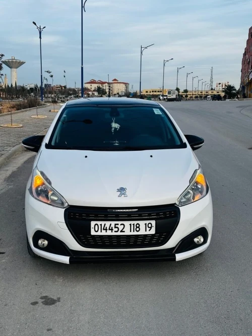 Peugeot 208 2018 Allure