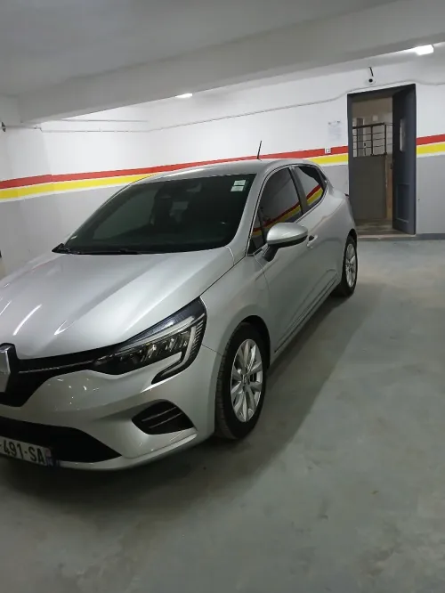 Renault clio5 2021 intense