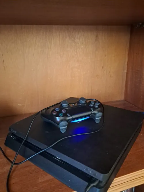 VENTE PS4 + COMPTE FIH DES JEUX DE QUALITE