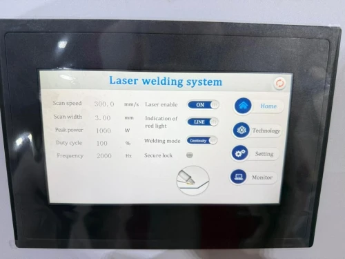 Postes à souder fibre laser 1500W