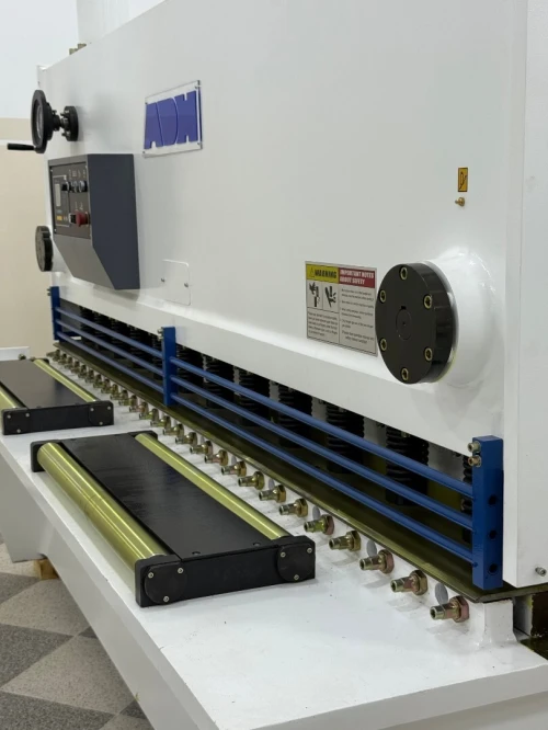 Presse cisaille guillotine marque ADH 