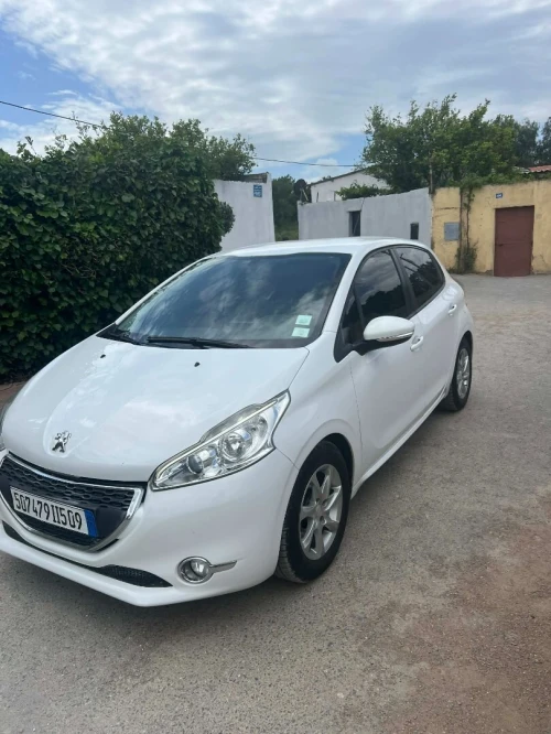 Peugeot 208 2015 Active Facelift