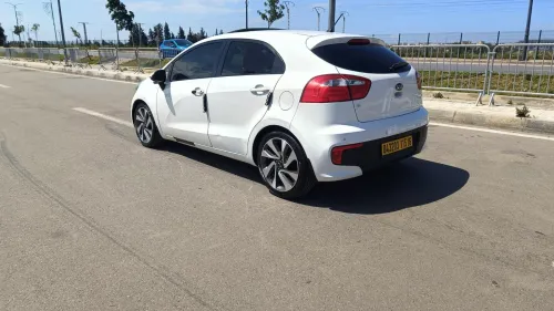 Kia Rio 5 portes 2015 Funny